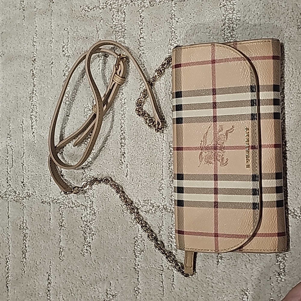 Burberry Henley House Check Clutch
